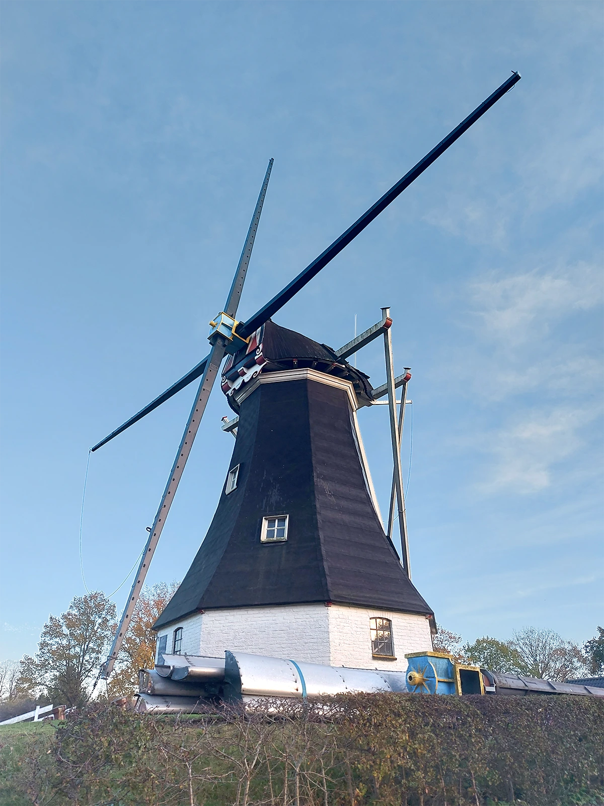 Foto van Molen van Rolde, Rolde, Wouter Bakker (23-11-2022)Groot onderhoud aan de molen van Rolde.  | Database Nederlandse molens