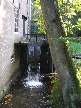 Foto van De Ruitersmolen, Beekbergen, Lida Goede (11-10-2008). | Database Nederlandse molens