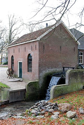 Foto van (watermolen), Eerbeek, Harmannus Noot (16-11-2007). | Database Nederlandse molens