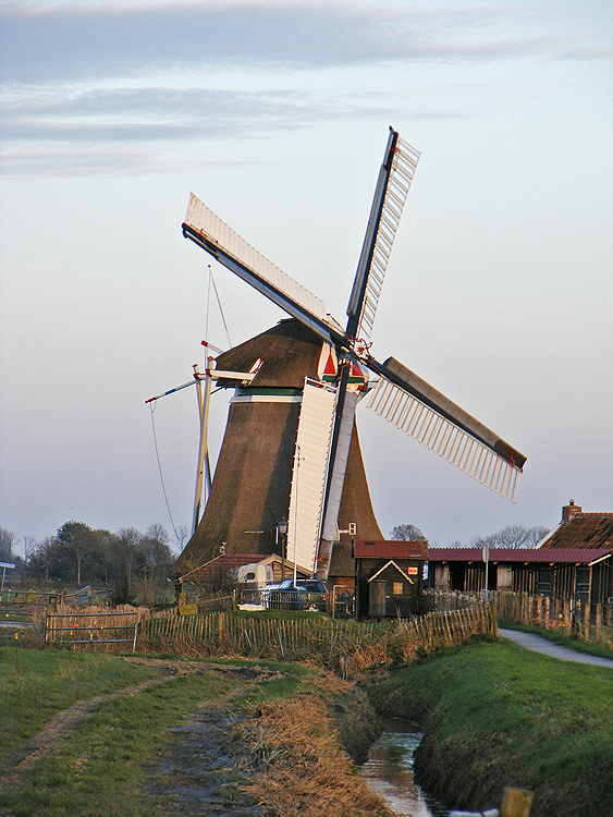 Foto van Koningslaagte, Zuidwolde, Martin E. van Doornik (2-11-2014). | Database Nederlandse molens