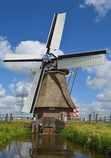 Foto van De Zuidwendinger , Vierverlaten, Rob Hoving (2-6-2012). | Database Nederlandse molens
