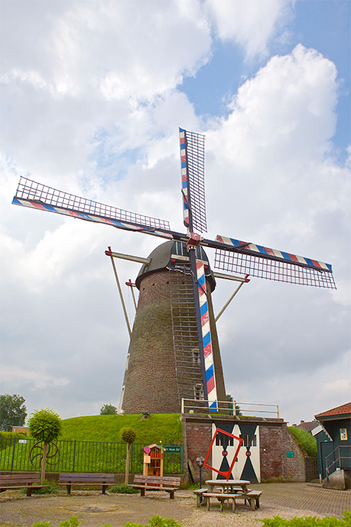 Foto van Molen van Verbeek, Sint Odiliënberg, Hans Mauer (2-6-2016) | Database Nederlandse molens