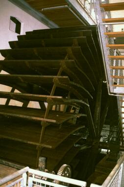 Foto van Weverijmuseum, Geldrop, Niels Wennekes (10-05-2003). | Database Nederlandse molens