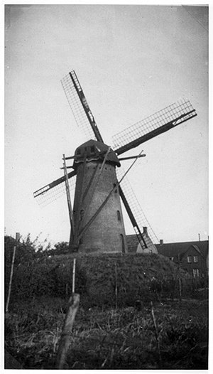 Aalstermolen, , Nog een oude opname uit de verzameling van Ton Meesters (foto: ?). | Database Nederlandse molens