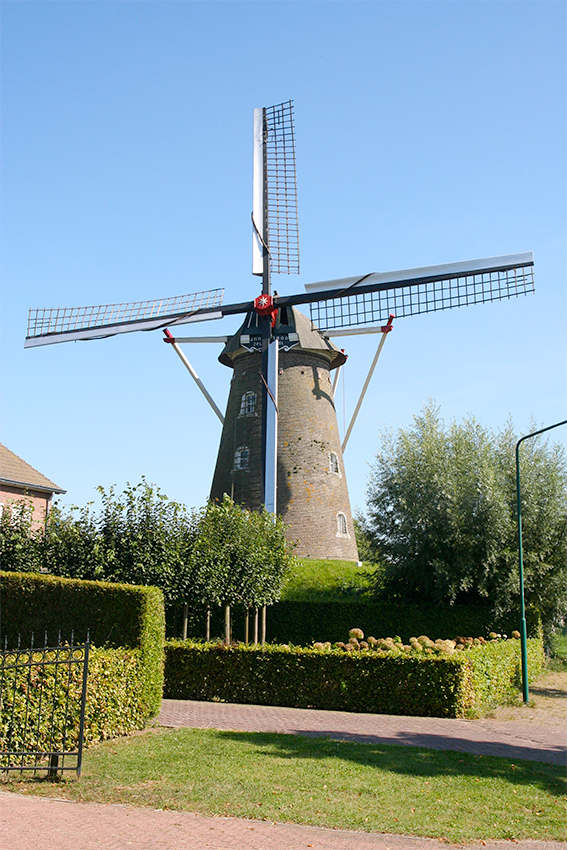 Foto van Zeldenrust, Lith, Ronald Bakker (9-9-2012) | Database Nederlandse molens