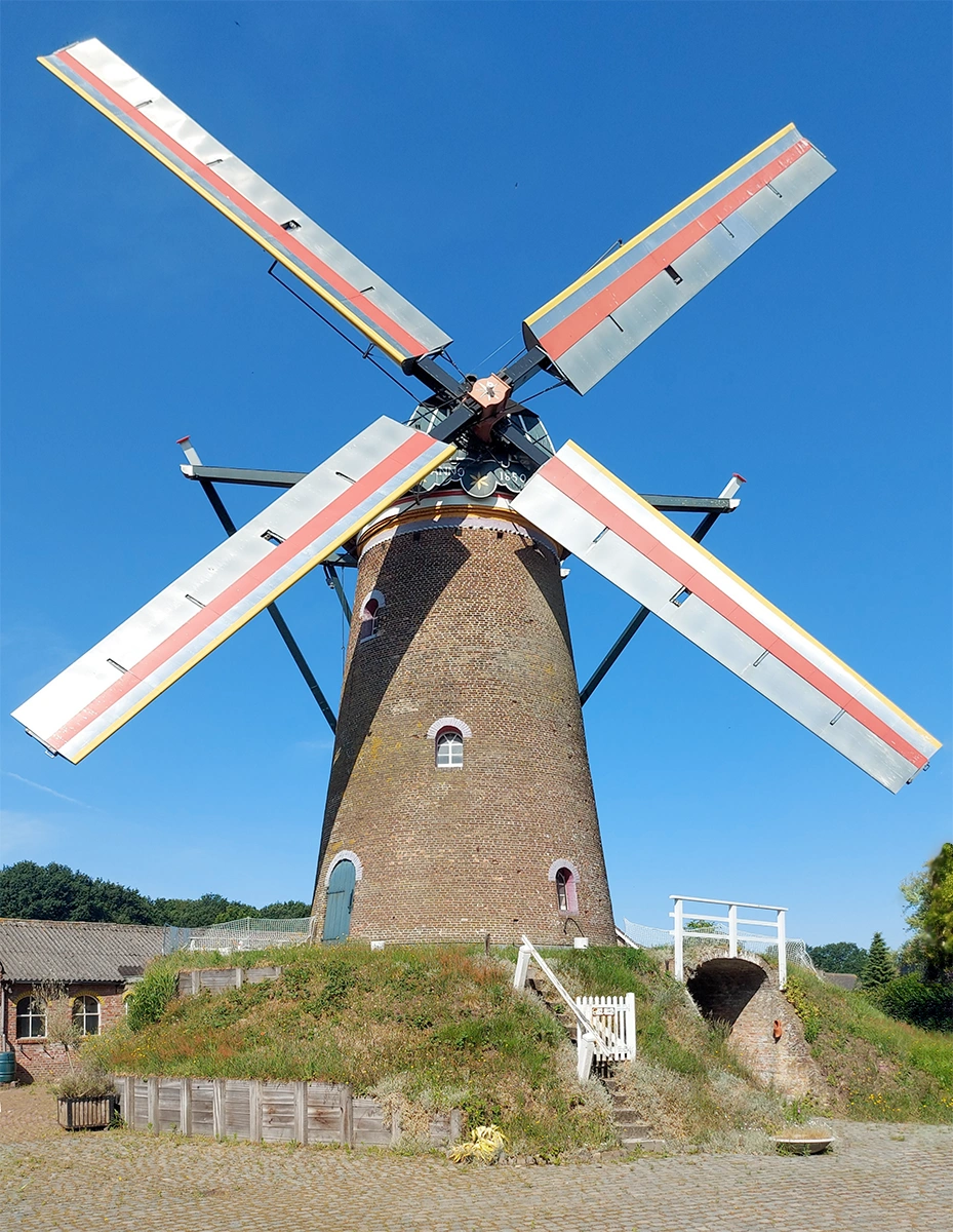 Windmills In Holland Molen Van Aerden Nispen Noord Brabant