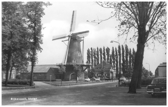 Luctor et Emergo, , De molen in 1966. Foto: verzameling Ton Meesters. | Database Nederlandse molens