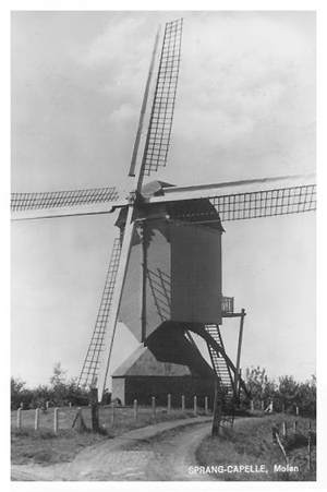Dye Sprancke, , De molen in de tijd dat hij nog verbusseld was.  Foto: ? (verzameling Rob Pols). | Database Nederlandse molens