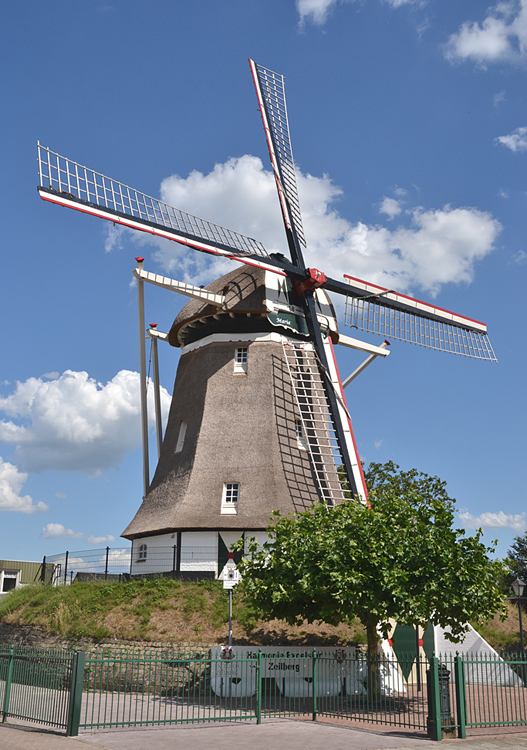 Foto van Maria-Antoinette, Deurne, Rob Pols (4-8-2013). | Database Nederlandse molens