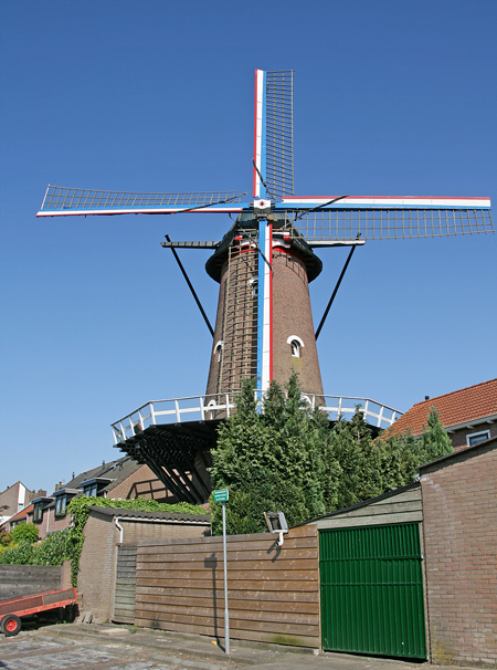 Fleur, Zevenbergen, Ton Koorevaar (20-5-2012). | Database Nederlandse molens
