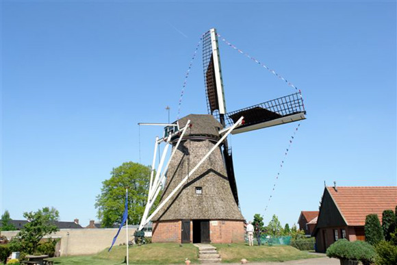 Nieuwe Molen / Sint Nicolaasmolen, Denekamp, Frits Kruishaar (10-05-2008). | Database Nederlandse molens