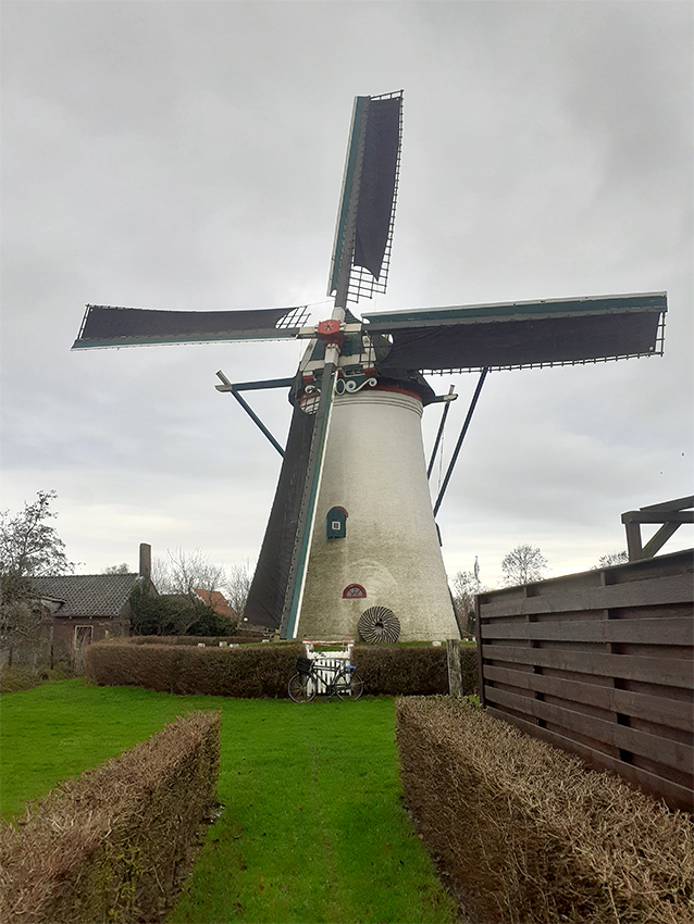 Foto van (stenen grondzeiler), Nieuwerkerk, Tim Grootenboer (23-12-2020) | Database Nederlandse molens