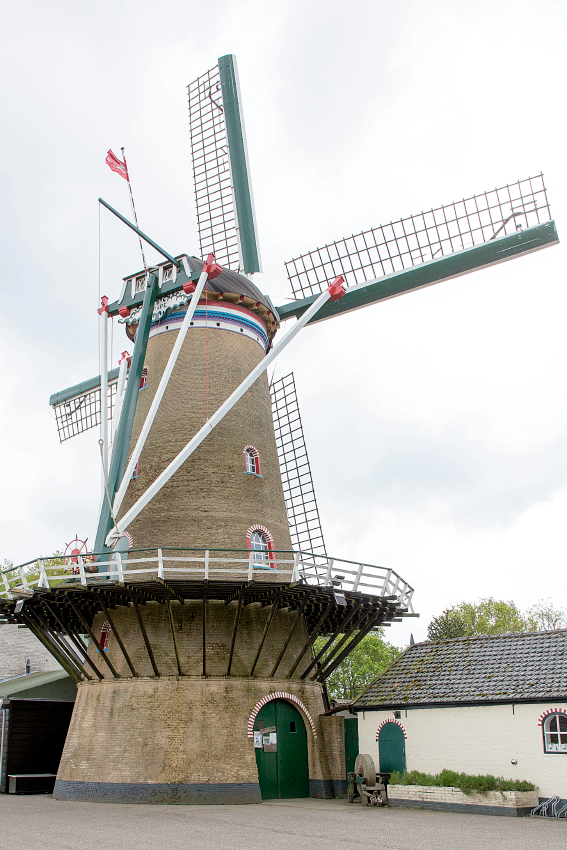 De Zwaan, Ouddorp, Frank Hendriks (14-5-2017) | Database Nederlandse molens