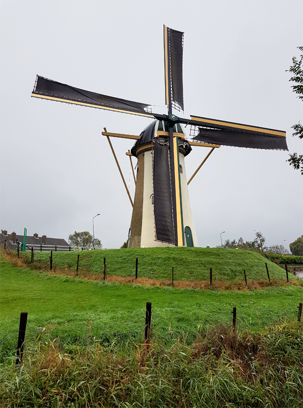 Foto van Simonia, Piershil, Pieter Zuijkerbuijk (12-10-2019) | Database Nederlandse molens