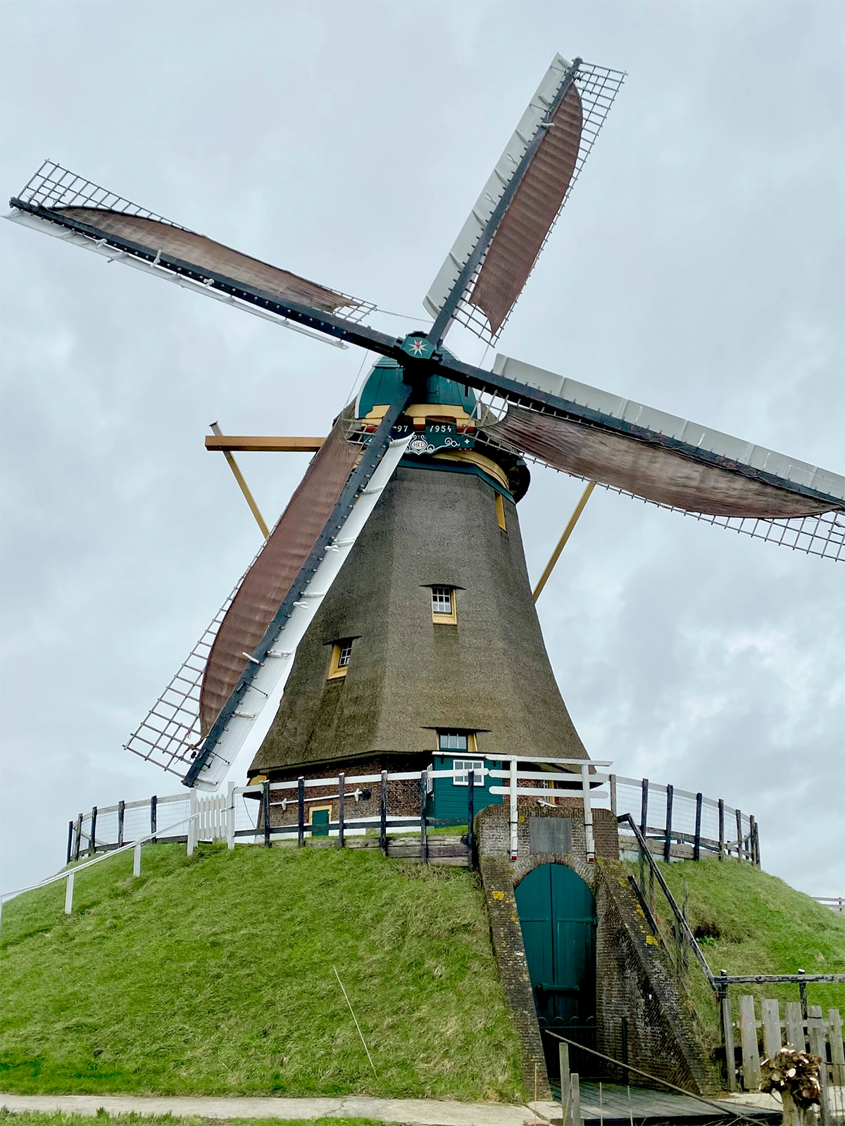 Foto van Vrouwgeestmolen, Alphen aan den Rijn, Bjorn Jannink (3-2-2023) | Database Nederlandse molens
