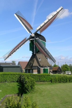 Hofwegensemolen, Bleskensgraaf, Joop Vendrig (15-5-2004). | Database Nederlandse molens
